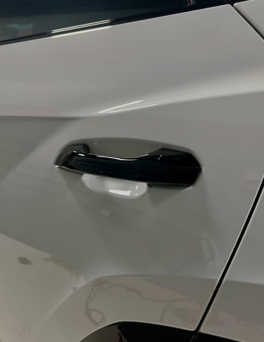 Urus Door Handle